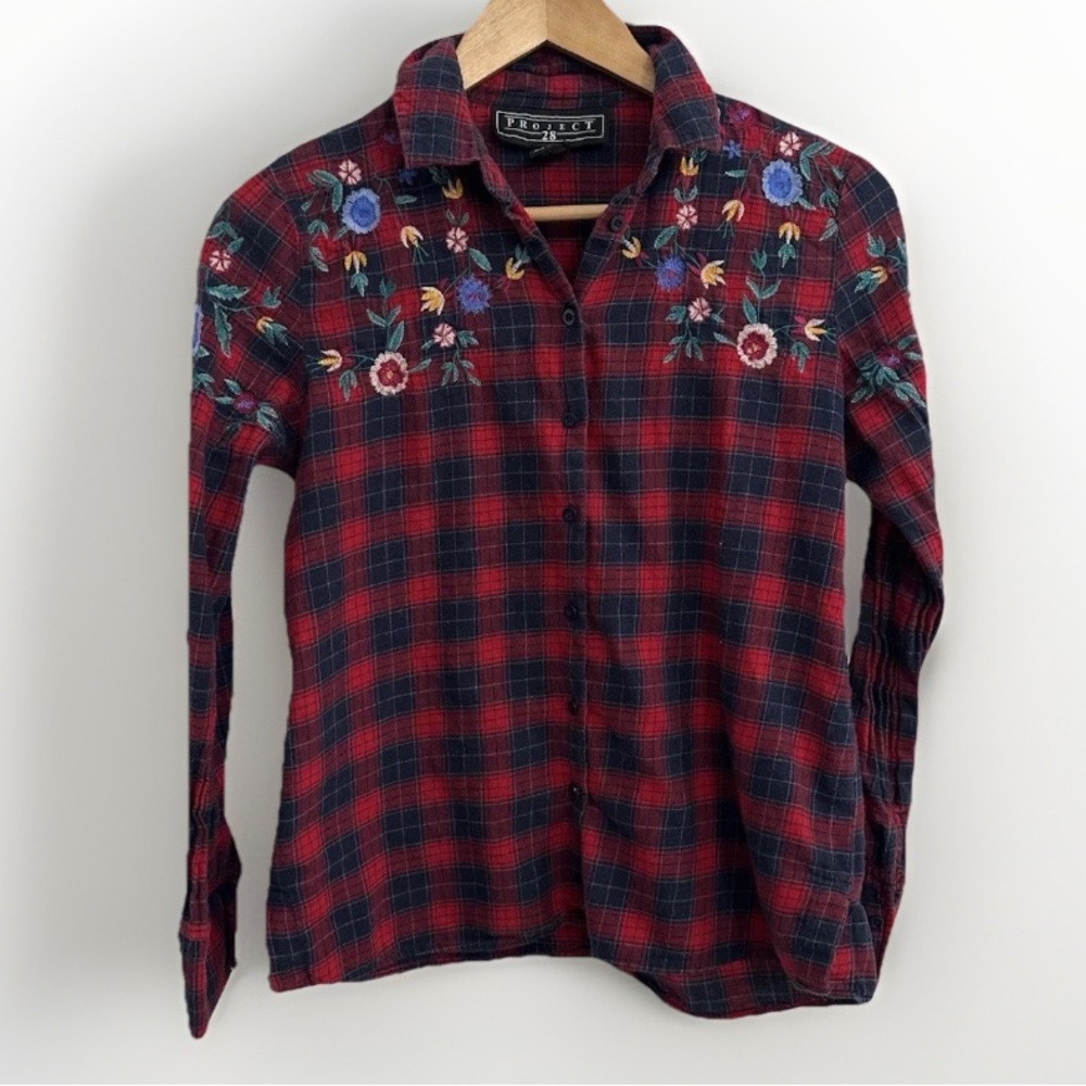 Vintage Project 28 Blue Red Flannel Floral Embroidered‎ Long Sleeve Button Down